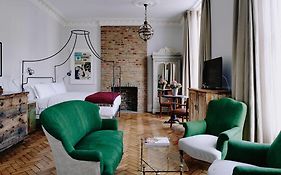 Artist Residence London